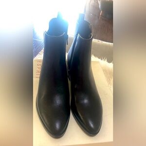 Esprit Tatiana vegan leather black zipper bootie. women’s-8 brand new w/box